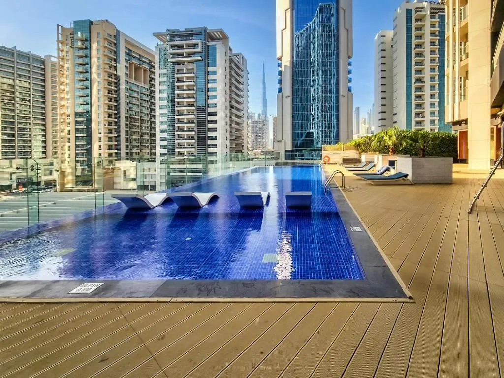 Apartment 1Bhk Converted To 2Bhk Near Downtown Canal View Dubai United Arab Emirates