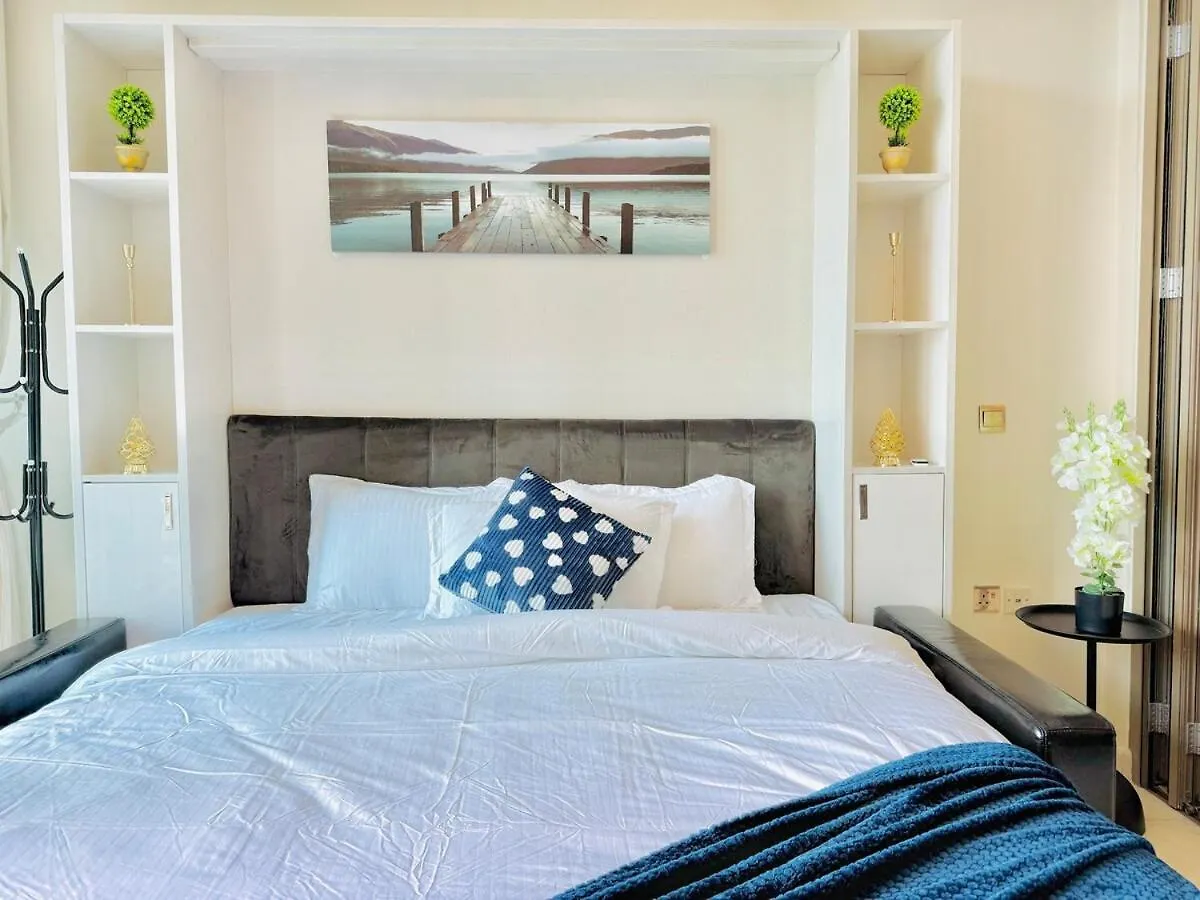 1Bhk Converted To 2Bhk Near Downtown Canal View Dubai United Arab Emirates