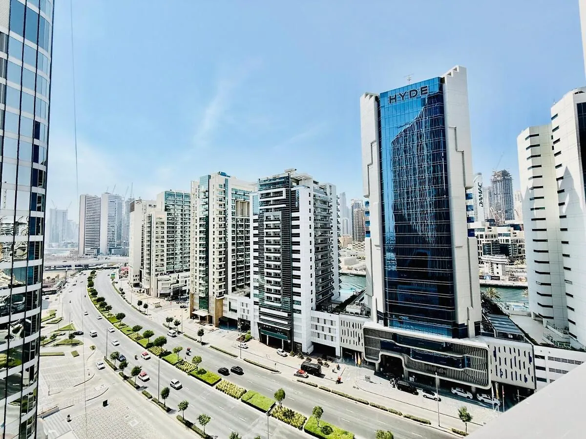 Apartment 1Bhk Converted To 2Bhk Near Downtown Canal View Dubai