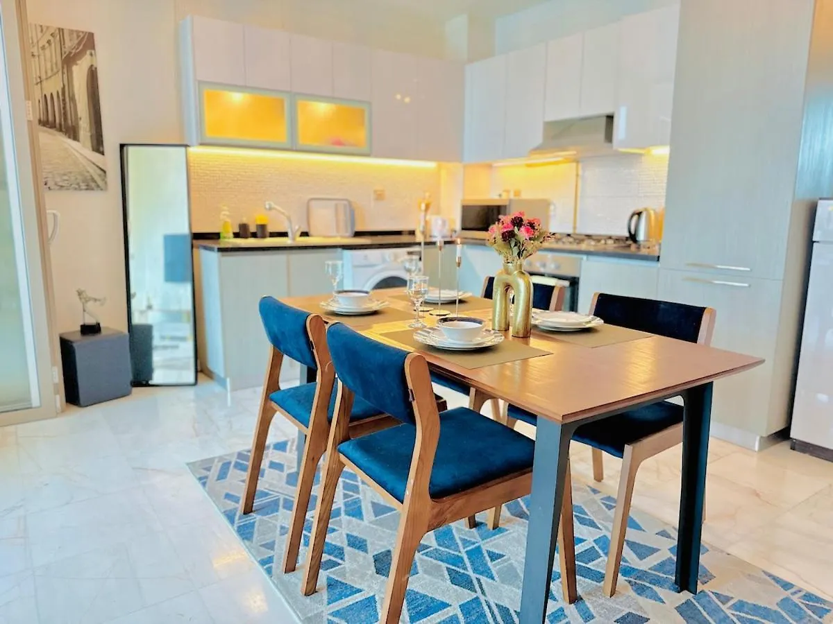 1Bhk Converted To 2Bhk Near Downtown Canal View Dubai